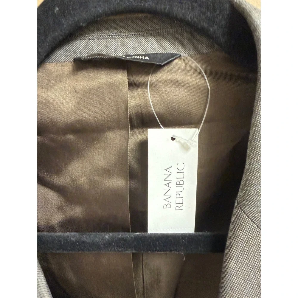 Banana Republic elevate your